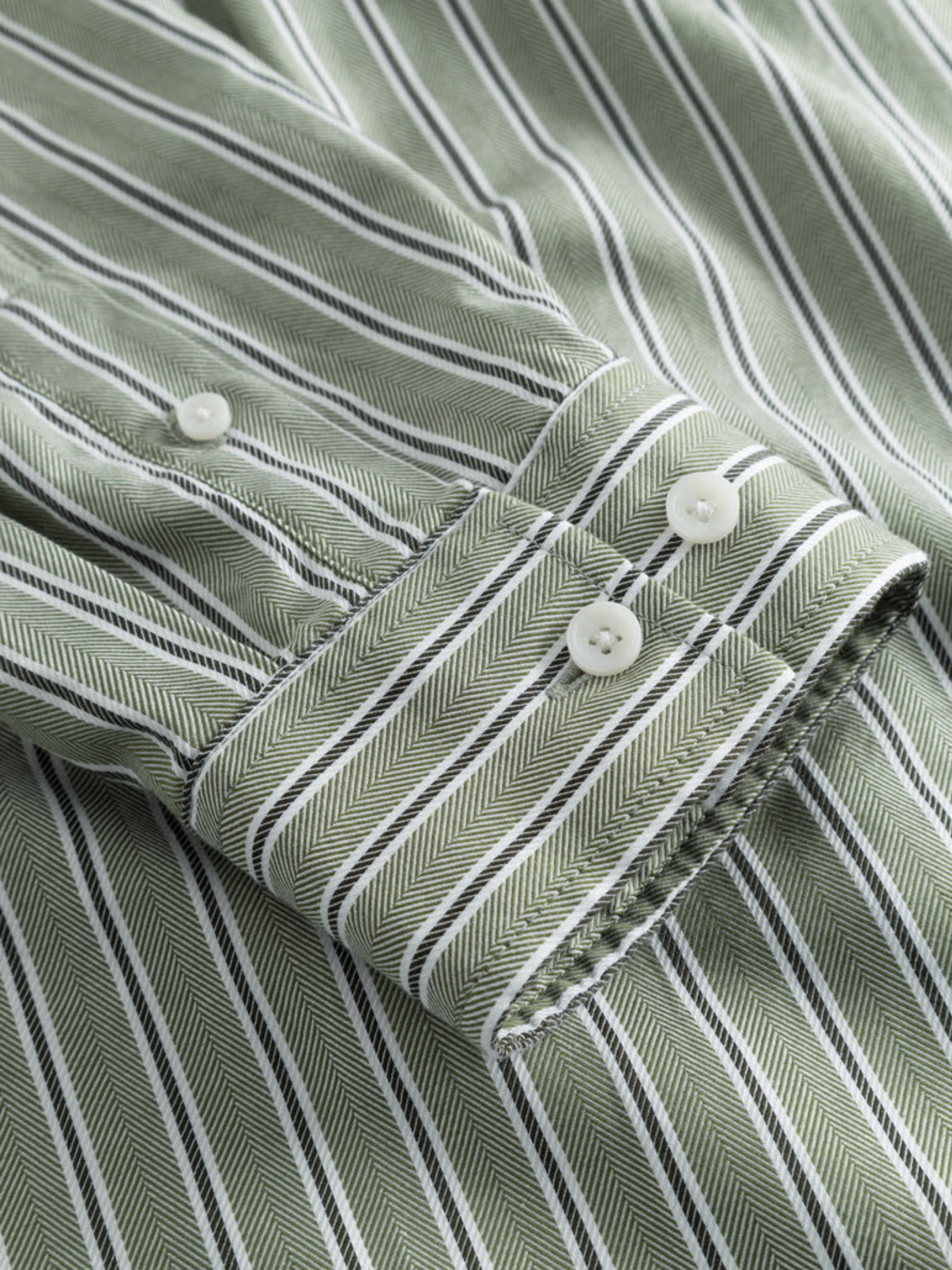 Les Deux Kolton Herringbone Poplin Dress Shirt Button Up Collared Men’s LS Long Sleeve Top White Chive Green Striped Pattern Athens GA Georgia Kempt Menswear Store Near Me