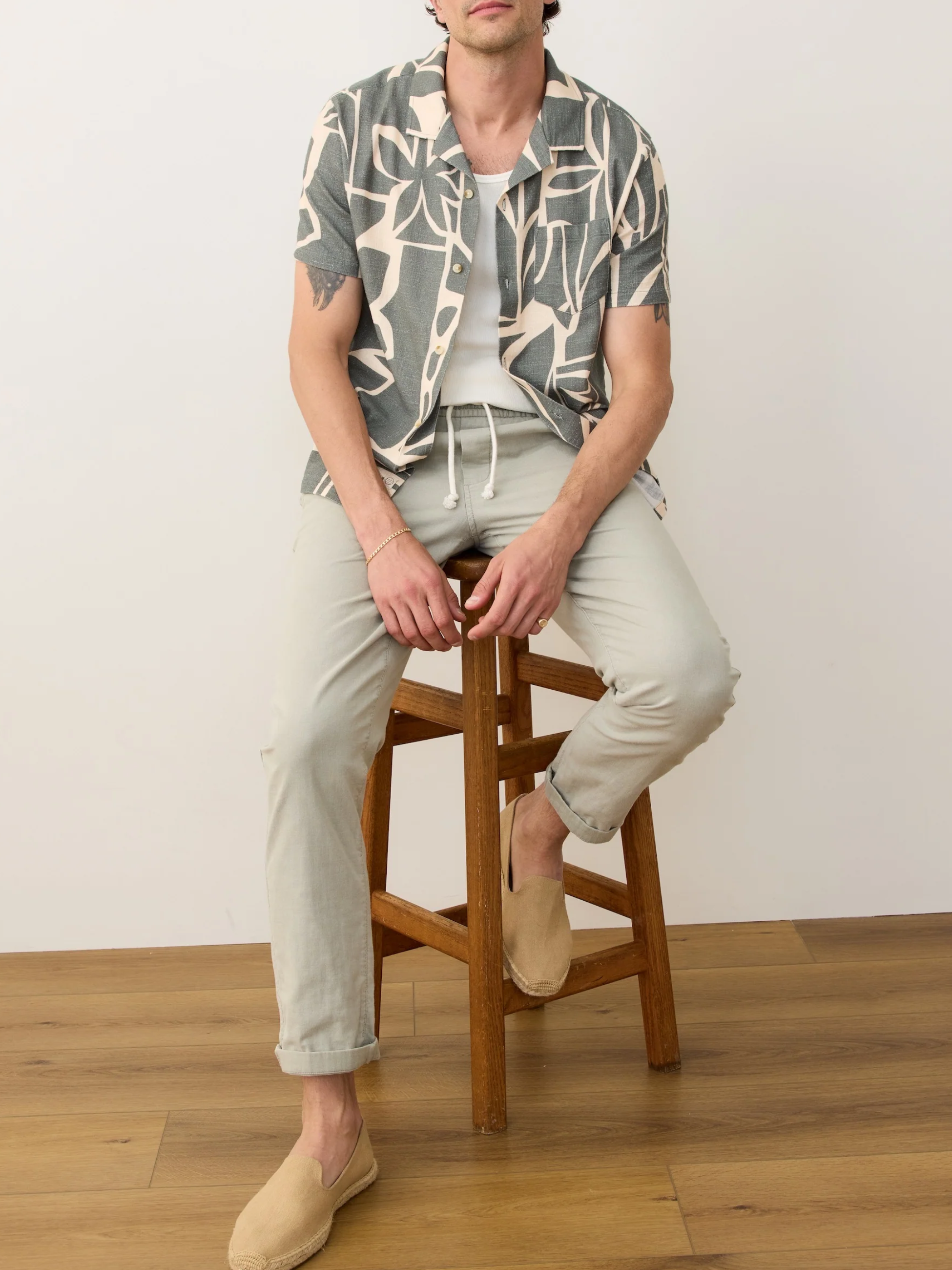 Marine Layer Stretch Selvage Resort SS Short Sleeve Men’s Shirt Shirts Top Tops for Men Summer Olive Green Abstract Palm Print Athens GA Georgia Kempt Menswear Store Near Me