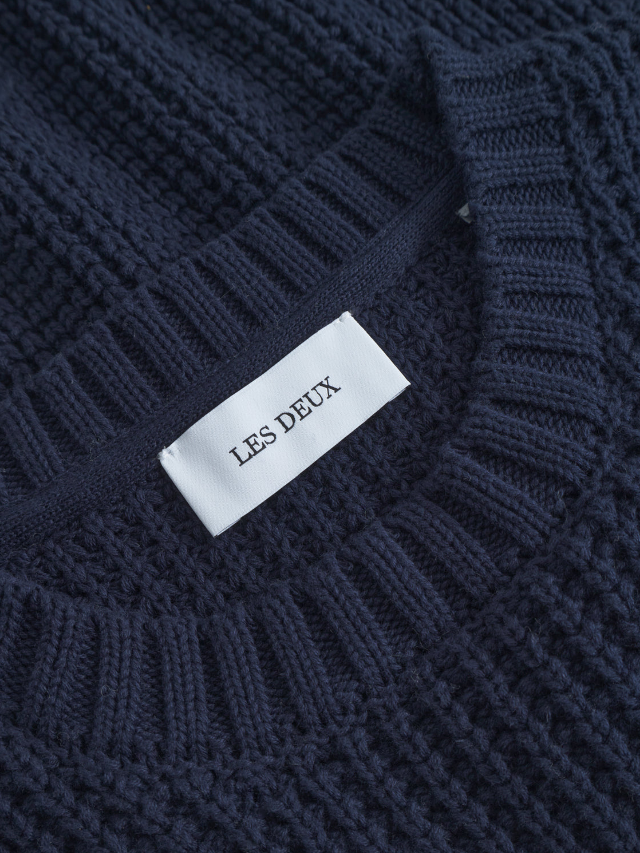 Les Deux Alvin Waffle Crewneck Knitted Sweater Embroidery Knit Dark Navy Blue Fall Winter Men’s Tops for Men Athens GA Georgia Kempt Menswear Store Near Me