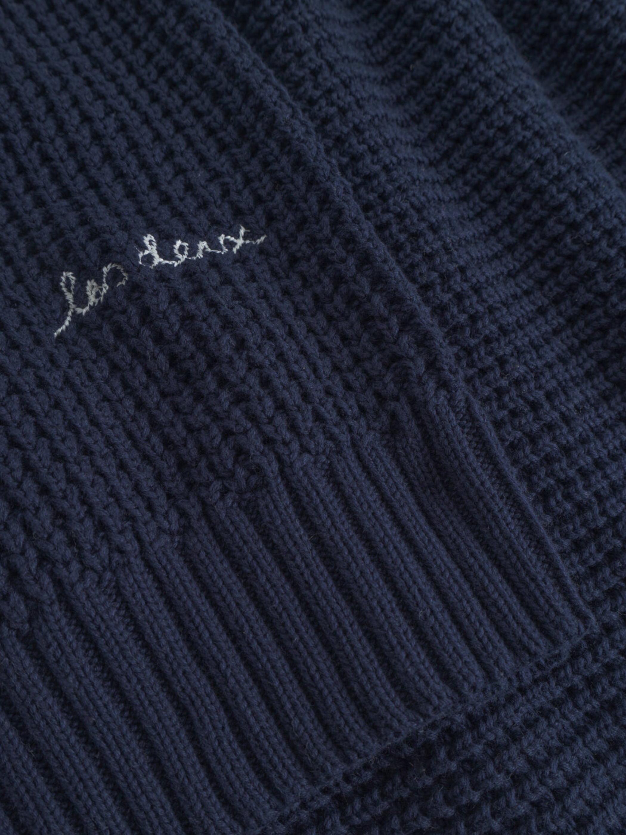 Les Deux Alvin Waffle Crewneck Knitted Sweater Embroidery Knit Dark Navy Blue Fall Winter Men’s Tops for Men Athens GA Georgia Kempt Menswear Store Near Me