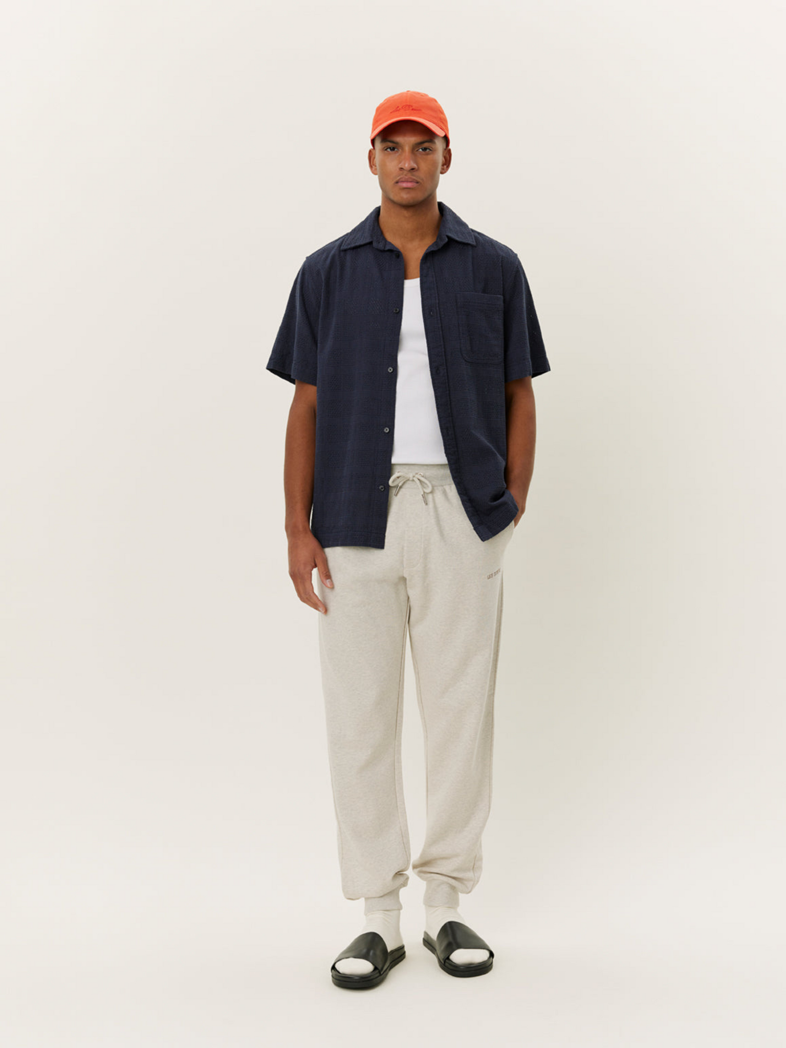 Les Deux Charlie Shirt Dark Navy Blue SS Collared Shirt Sleeve Button Up Top for Men Athens GA Georgia Kempt Menswear Store Near Me 