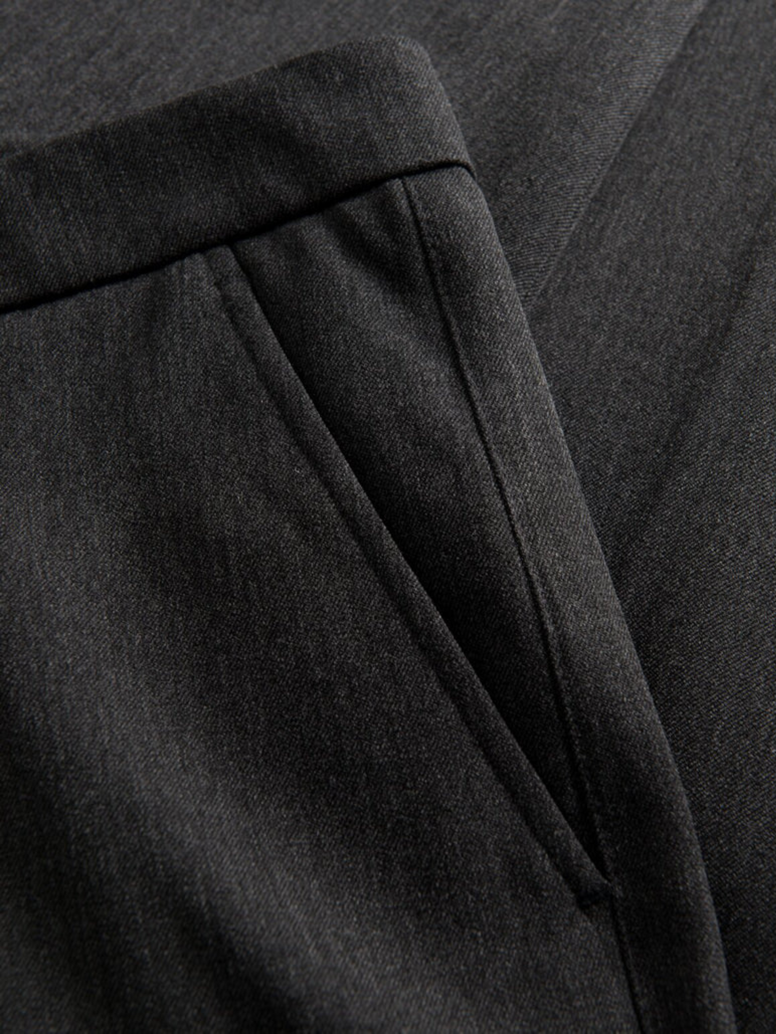 Les Deux Como Reg Suit Pants Men’s Bottoms Anthrazit Black Dress Pants for Suits Athens Kempt Menswear Store