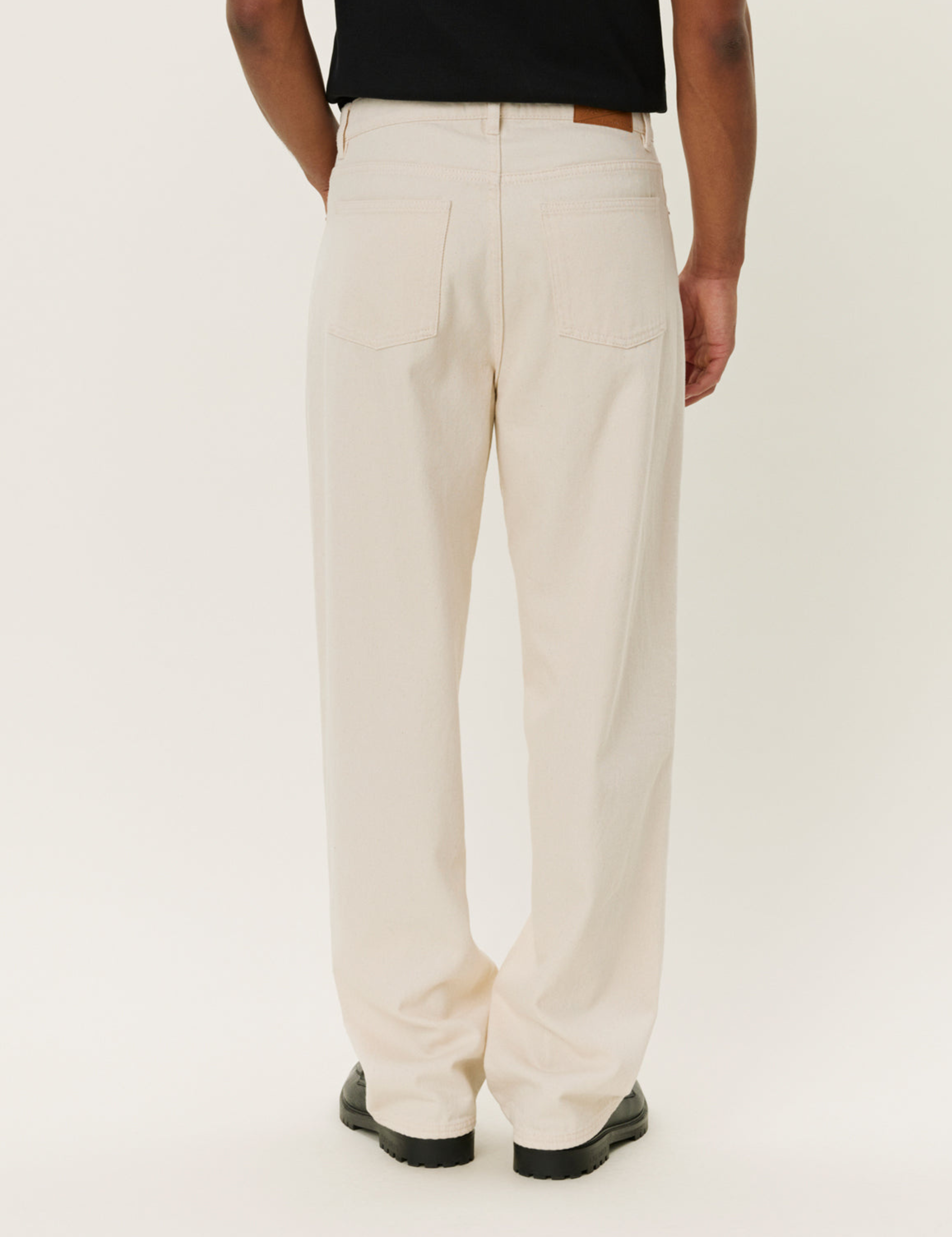Les Deux Roi Denim Pants Ivory Cream Relaxed Wide Baggy Fit Men’’s Bottoms for Men Athens GA Georgia Kempt Menswear Store Near Me 