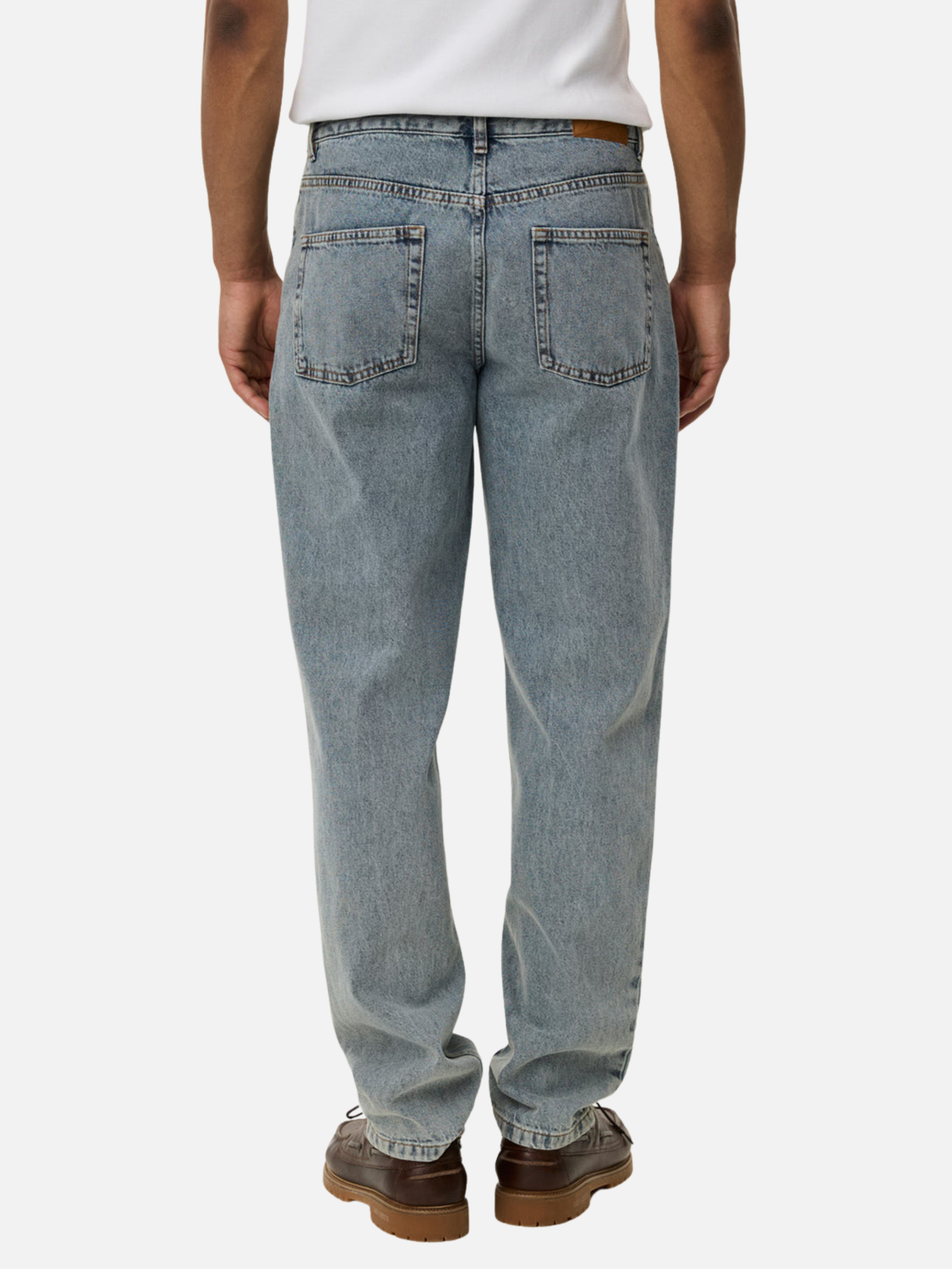 Les Deux Ryder Washed Denim Jeans Pants Loose Tapered Fit Light Indigo Wash Pants Bottoms for Men Athens GA Georgia Kempt Menswear Store Near Me