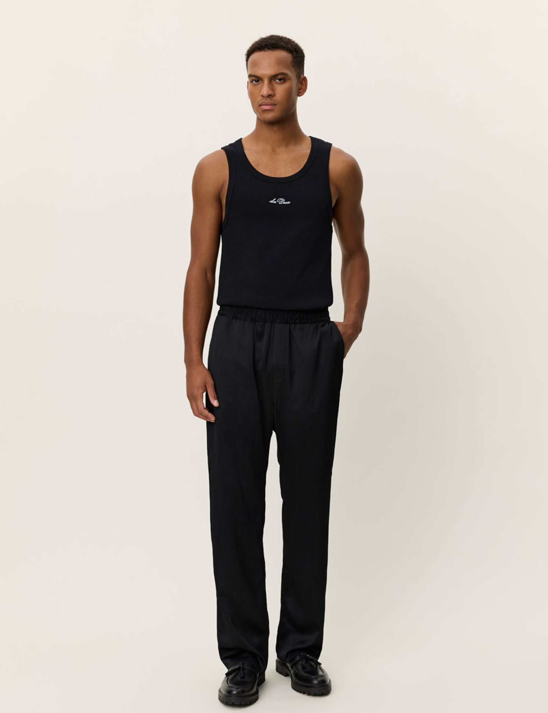 Les-Deux_Brand_Product_Pics_-_Les_Deux_Houston_Plisse_Pants_BLACK_3.png
