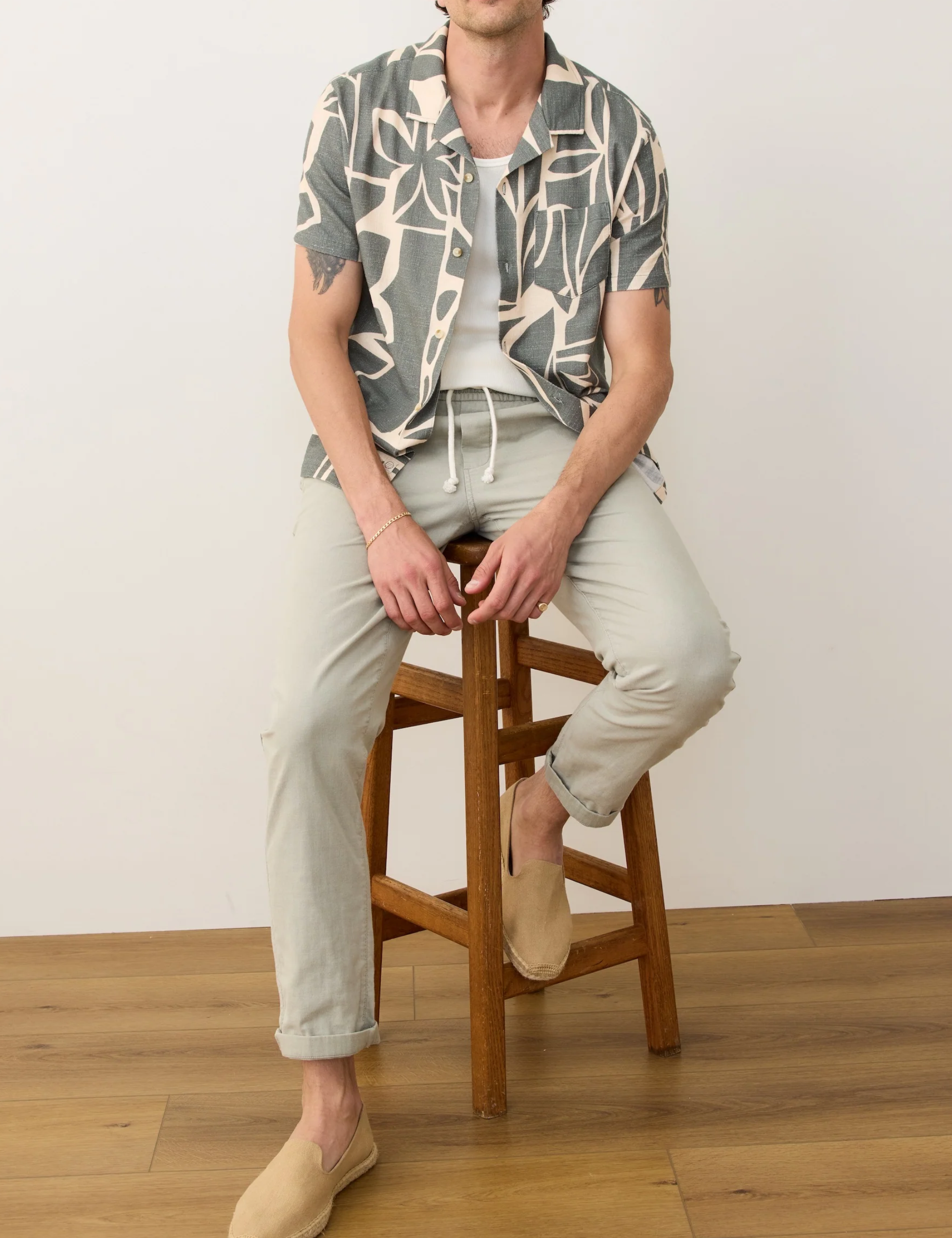 Marine Layer Stretch Selvage Resort SS Short Sleeve Men’s Shirt Shirts Top Tops for Men Summer Olive Green Abstract Palm Print Athens GA Georgia Kempt Menswear Store Near Me