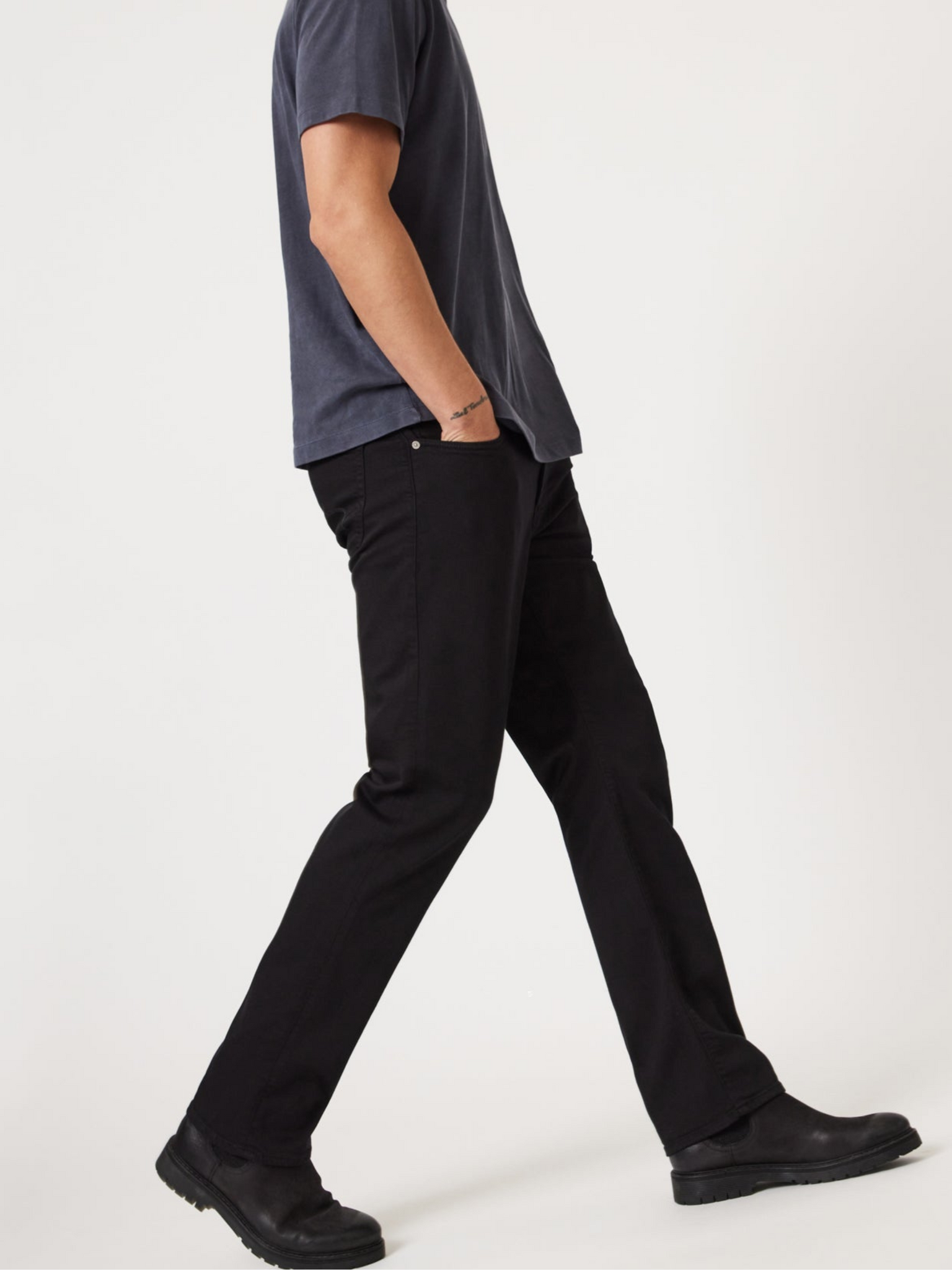 Mavi Zach Relaxed Fit Straight Jeans Black Feather Blue Wash Denim Pants Men’s Bottoms for Men Athens GA Georgia Kempt Menswear Store Near Me