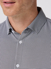 Mizzen + Main Halyard LS Long Sleeve Dress Shirt Collared Button Up Men’s Top for Men Work Formal Attire Dress Shirt Black White Peter Gingham Pattern Athens GA Georgia Kempt Menswear Store Near Me Wrinkle Free Lightweight Fabric