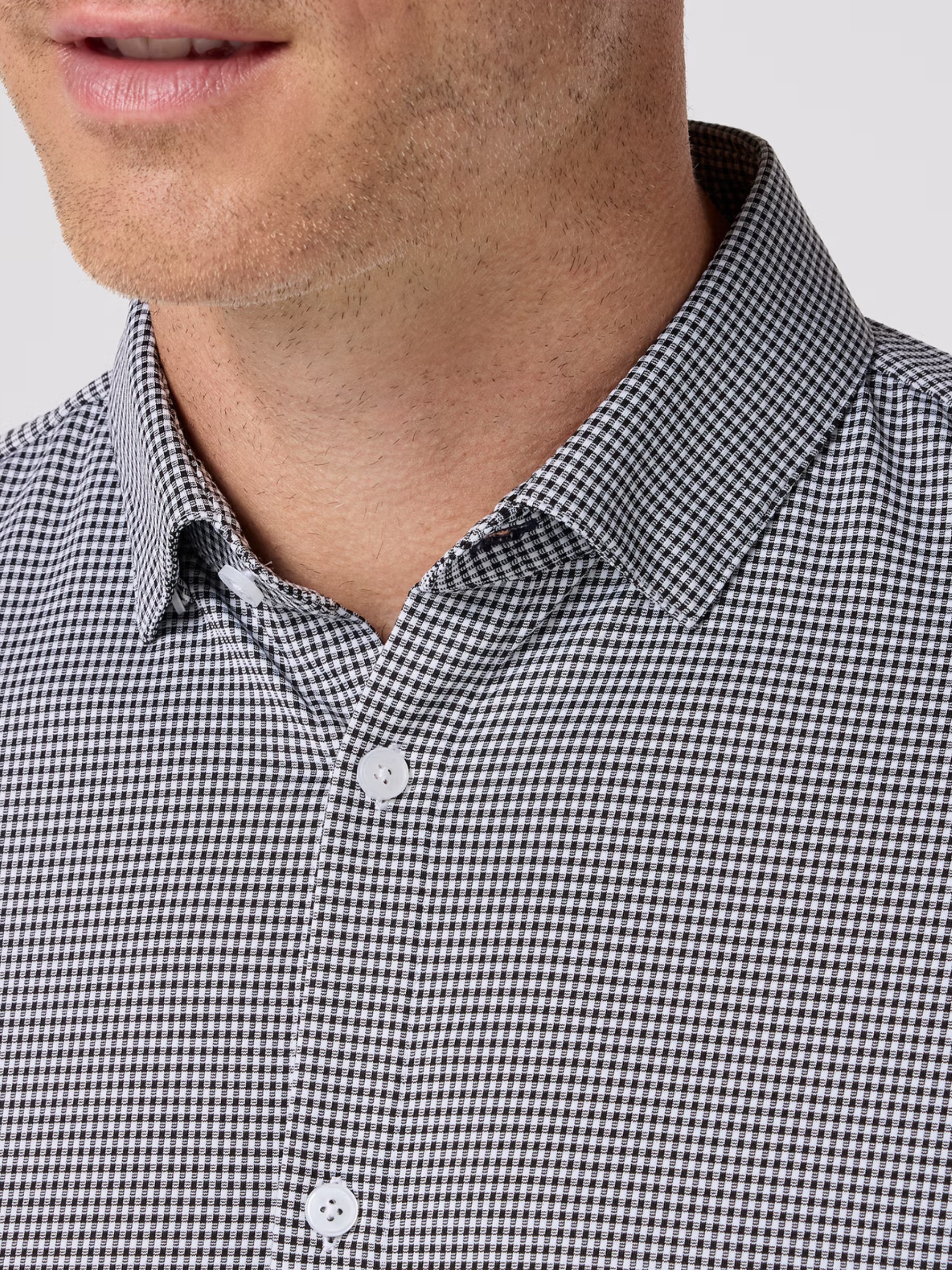 Mizzen + Main Halyard LS Long Sleeve Dress Shirt Collared Button Up Men’s Top for Men Work Formal Attire Dress Shirt Black White Peter Gingham Pattern Athens GA Georgia Kempt Menswear Store Near Me Wrinkle Free Lightweight Fabric