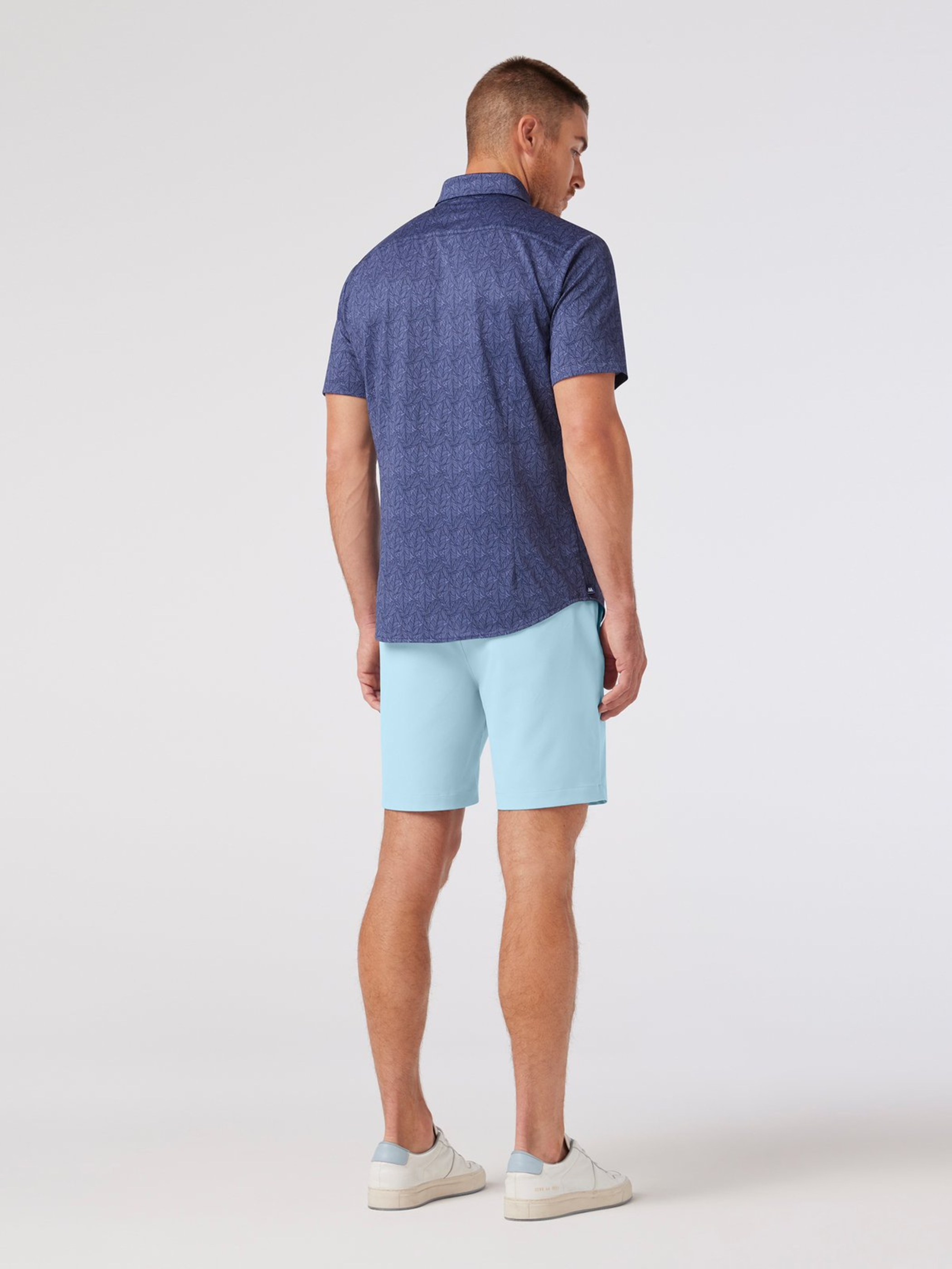 Mizzen + Main Helmsman 7 inch inseam Short Spring Summer Light Blue Men’s Shorts Bottoms for Men Athens GA Georgia Kempt Menswear Store Near Me