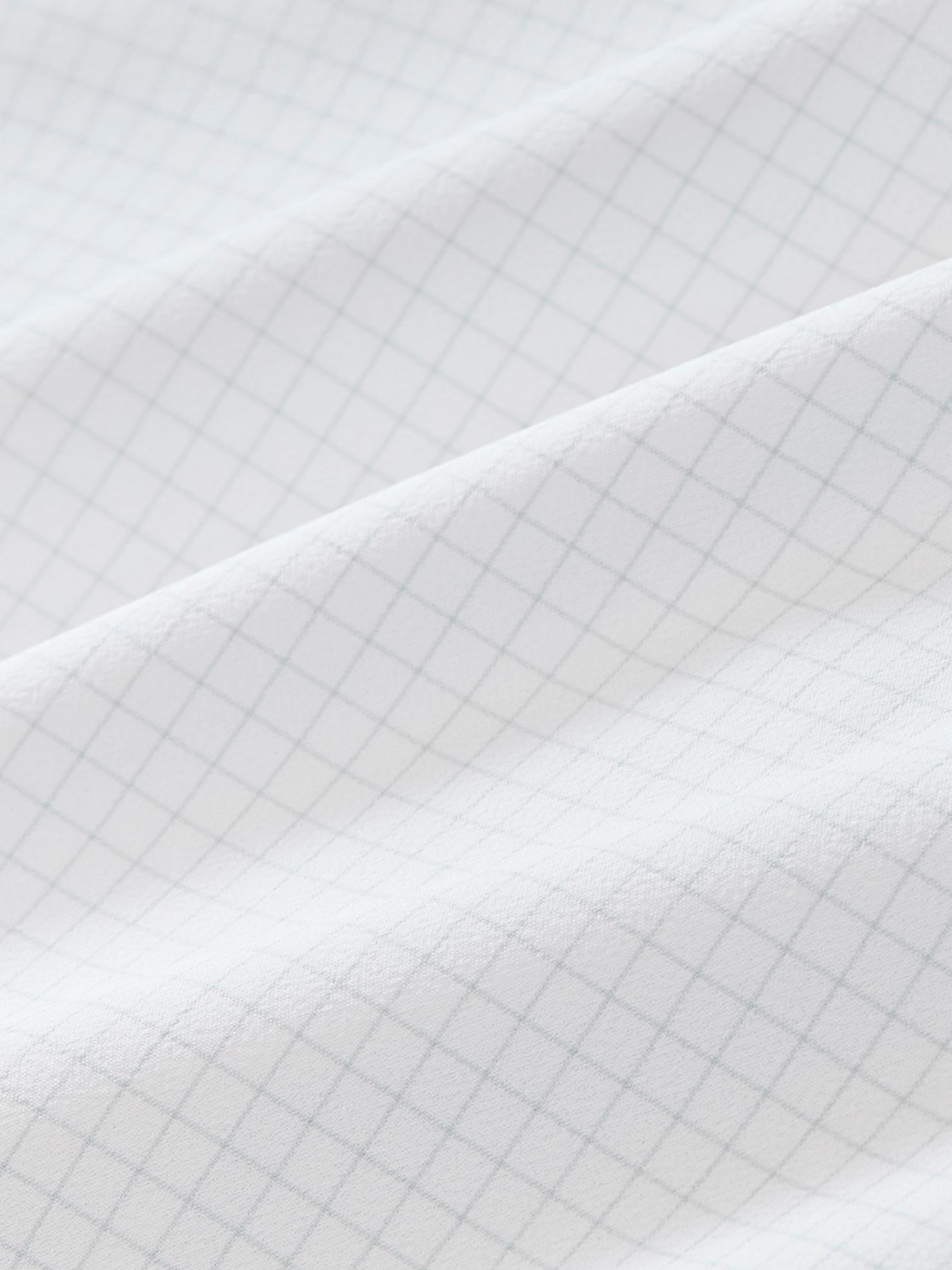 Mizzen + Main Leeward Formal LS Button Down Men’s Dress Shirt Aluminum Bennett Check Pattern Athens Kempt Menswear Store 