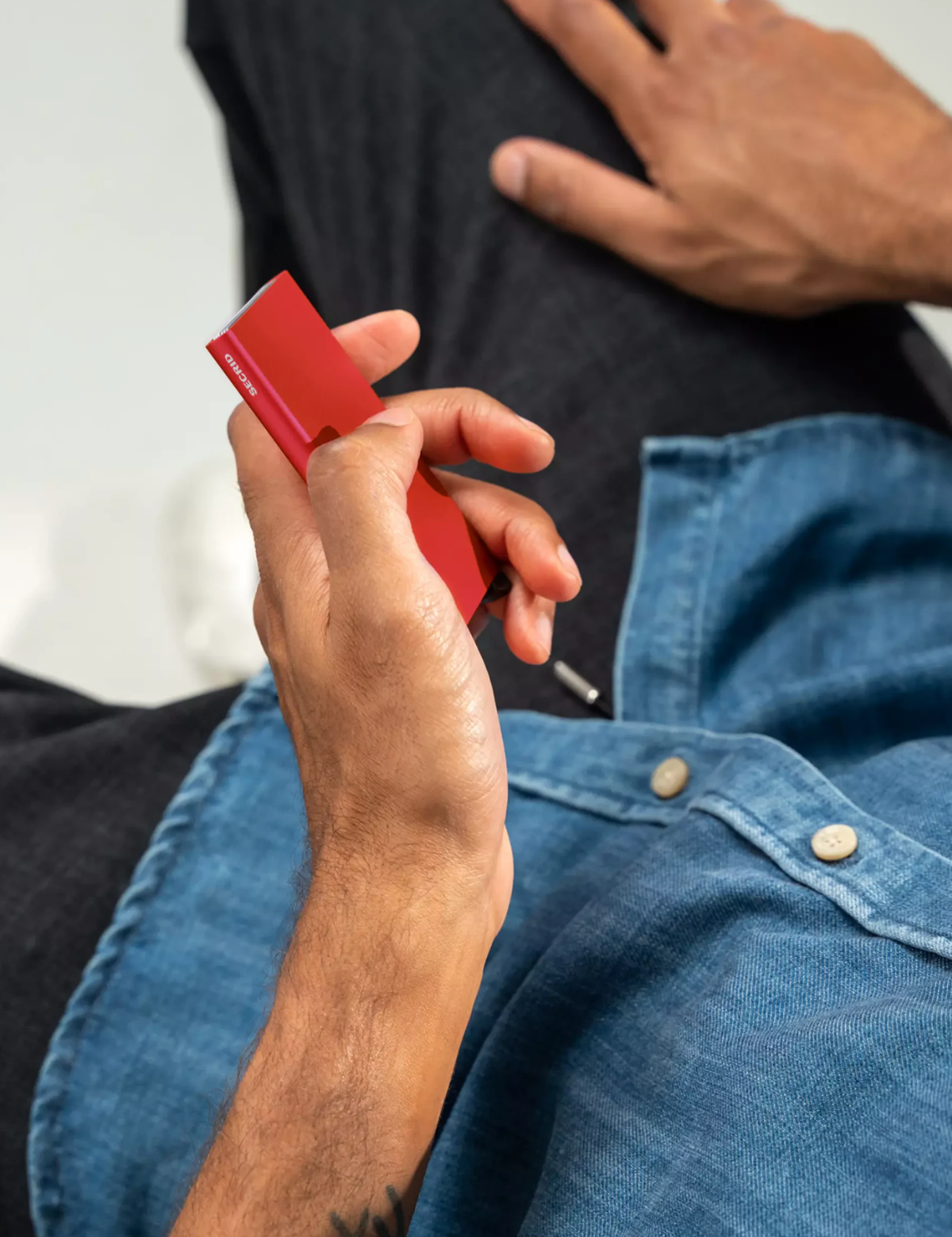 SecridCardProtectorRed_3.png