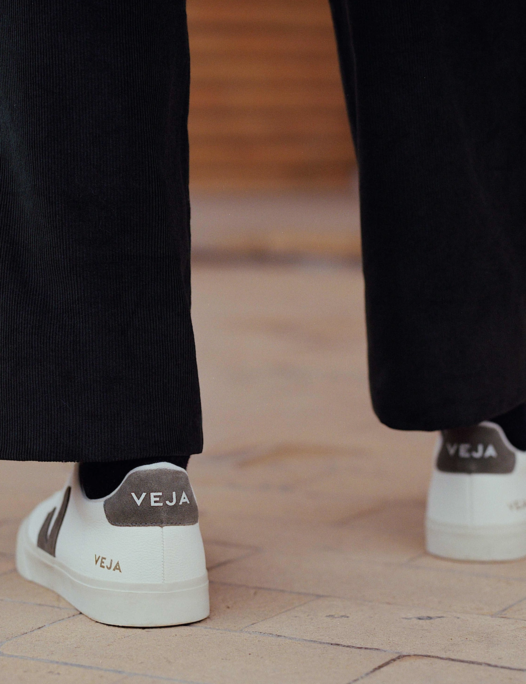 Veja Campo Leather Sneaker Extra White Khaki Unisex Men's Shoe For Men Athens GA Georgia Kempt Menswear Store Near Me