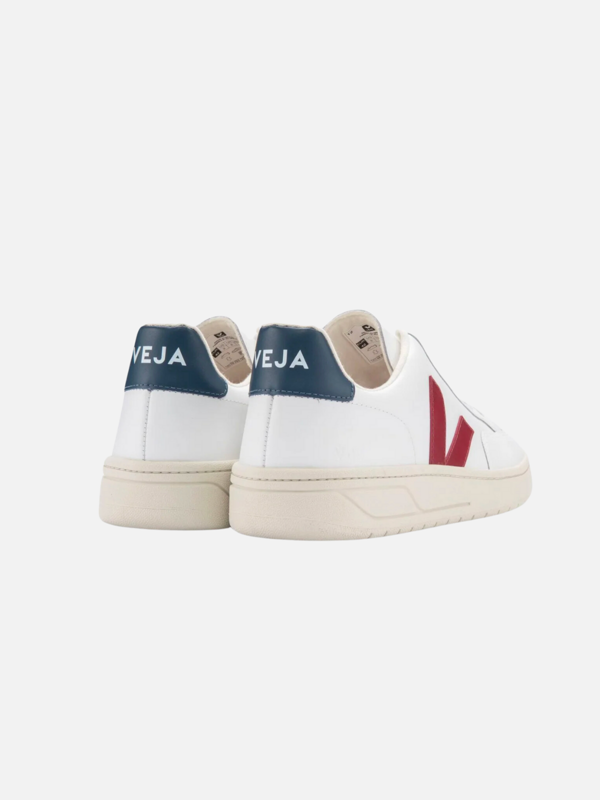 Veja leather sales v trainers